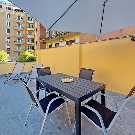 Mantellini Terrace Duplex דירה