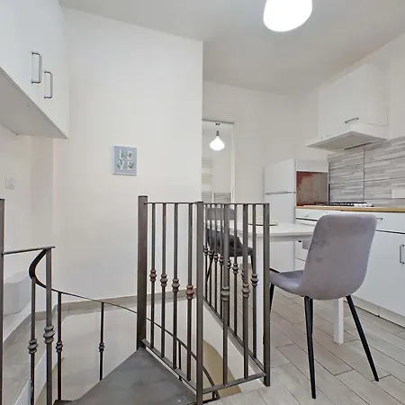 아파트 Mantellini Terrace Duplex